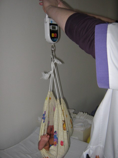 ditimbang oleh kraamzorg