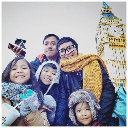 The Neverland Family: Papin, Mamin, Arwen (10 tahun), Leia (8 tahun), dan Neo (5 tahun)