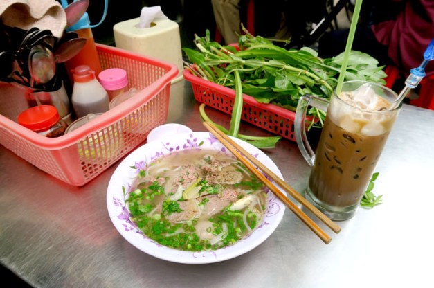 Pho Bo &amp; Caphe Sua Da