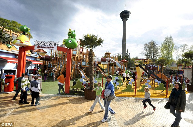 article-2148493-133ba590000005dc-491_634x419